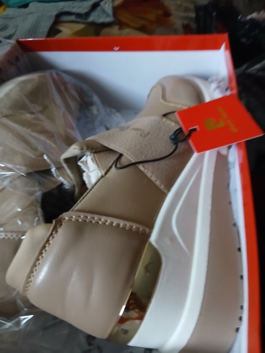 Vendo sapatilhas novas