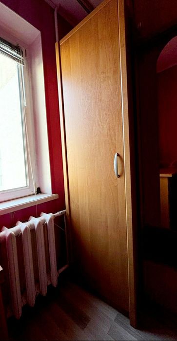 Продам      шкаф