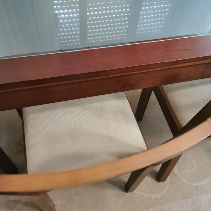 Mesa de jantar com 6 cadeiras