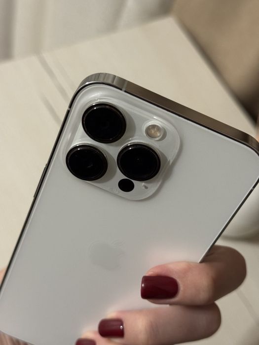 Apple iPhone 13 pro White