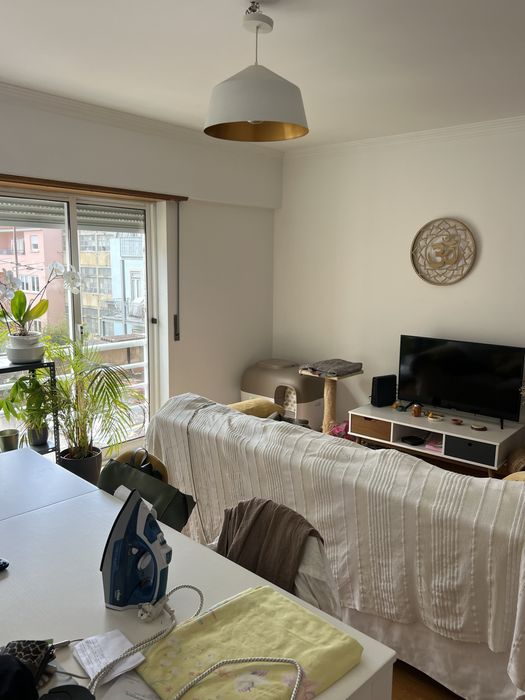 Quarto em Algés para 1 pessoa, casa moderna