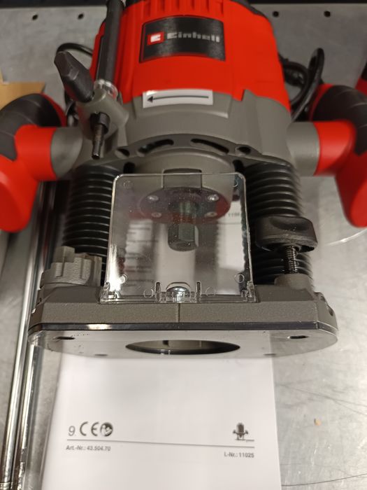 Frezarka górnowrzecionowa Einhell TC-RO 1155 E