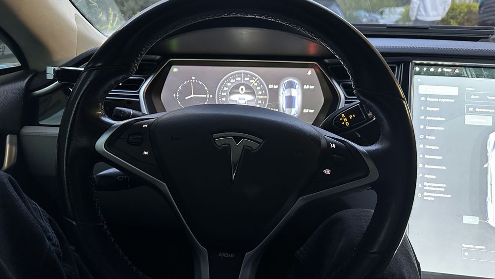 Tesla Model S 2013 85квт Тесла