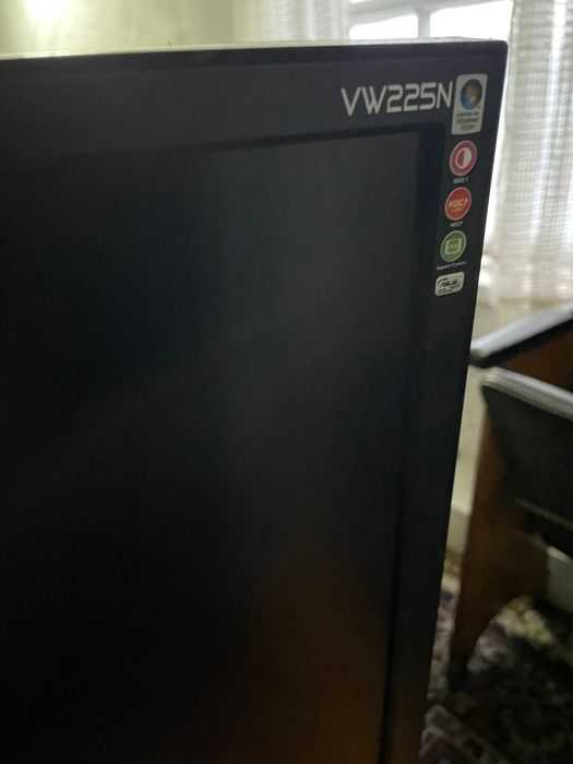 Продам 2 монитора