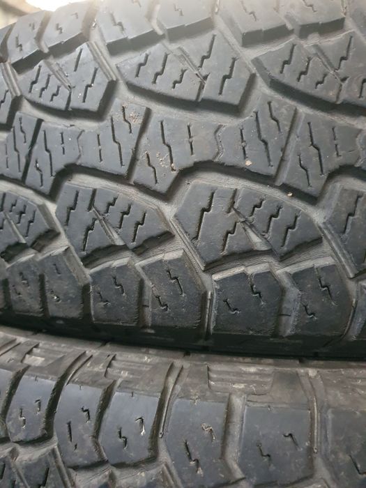 Pneus  245/70/17
