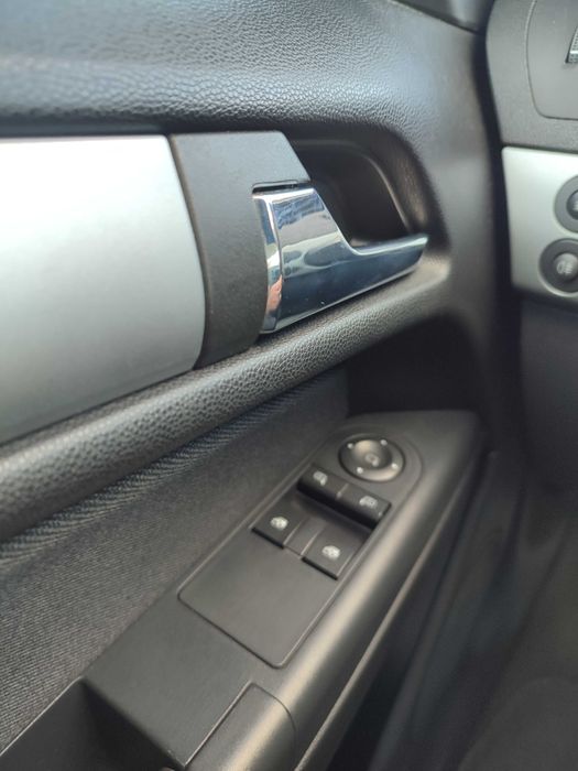 Opel Astra GTC 1.7 125 CV(Motor Isuzu)