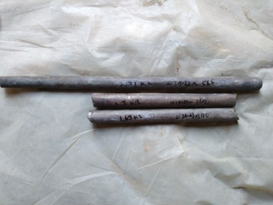 Пруток кругляк круг латунный латунь ф 28 - 29 мм муфта латунная 106 мм