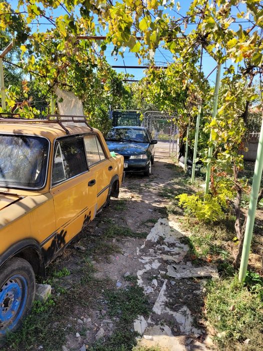 Продам участок 37 соток с двумя домами.с.Визирка