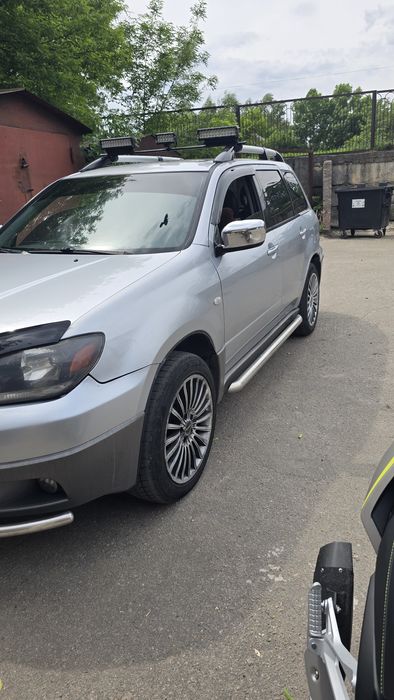 Mitsubishi outlander