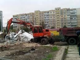 Вивіз  будівельного сміття та меблів,чистка гаражів та інше.
