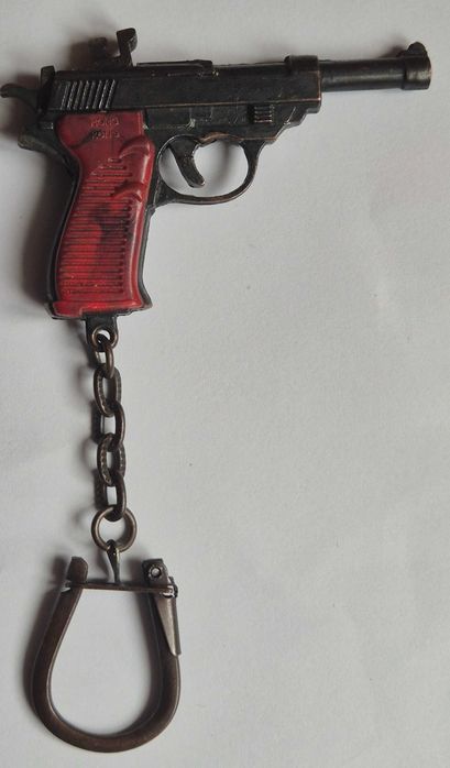 Brelok Walther P38
