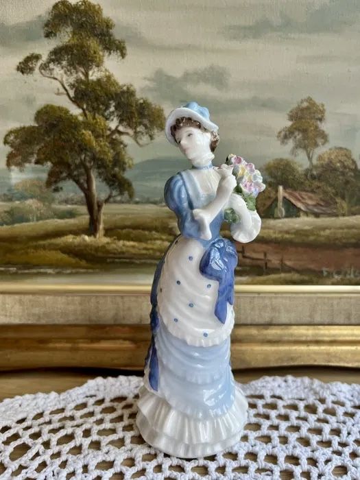 Elegancka Coalport kolelcjonerska 8x figurka Lalka Anglia Porcelanowa