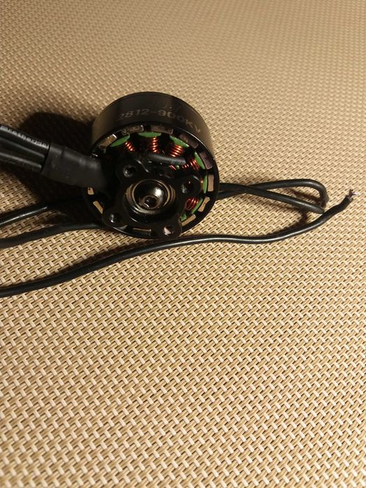 Мотор SE 2812 900 KV двигун для дрона FPV
