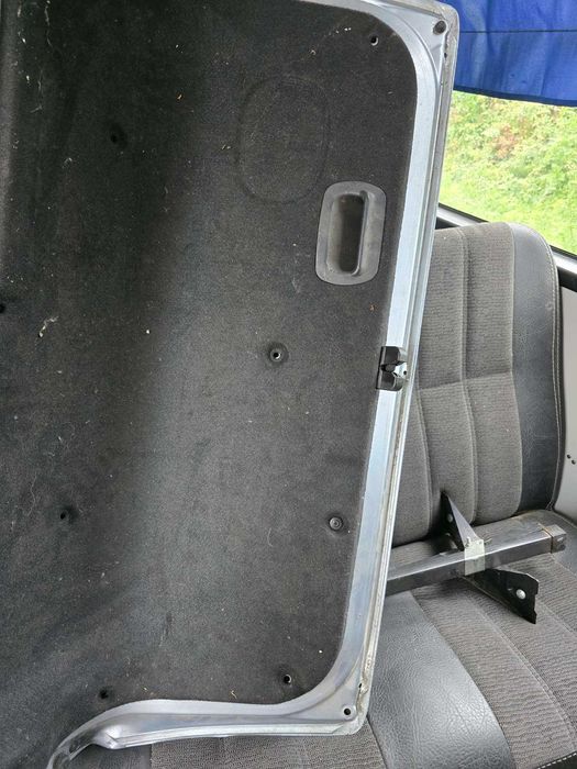 Кришка багажника Kia cerato 2005