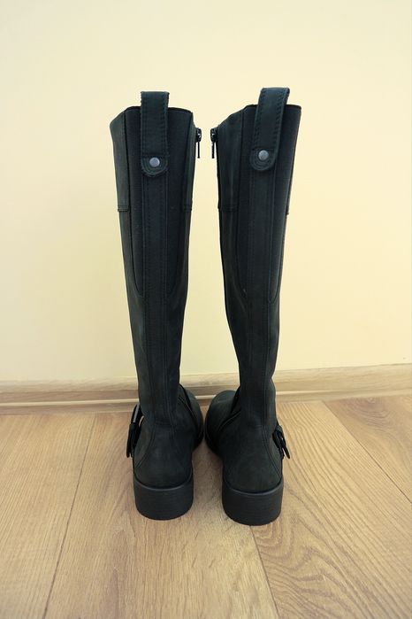 Жіночі чоботи,черевики Clarks