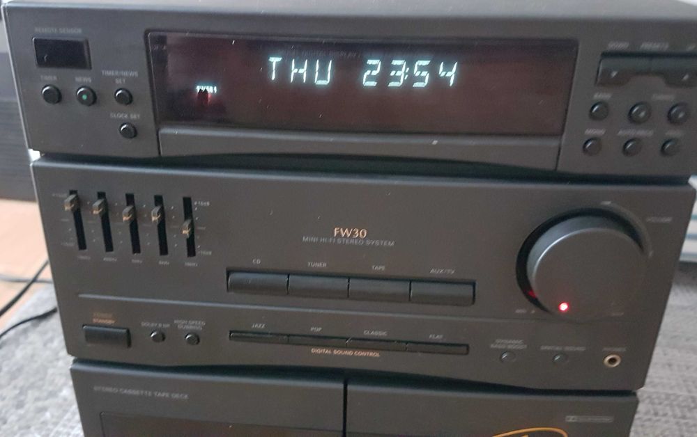 zabytkowy system audio Philips FW30 z lat 90-tych