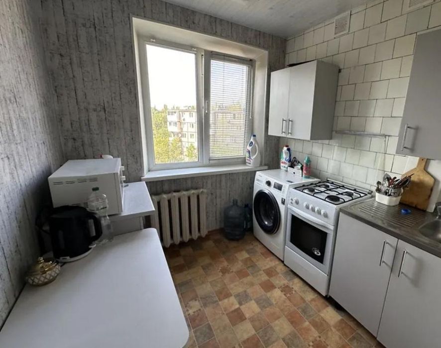 Продам 3-комн квартиру в районе Хмельницкого Богдана ул.