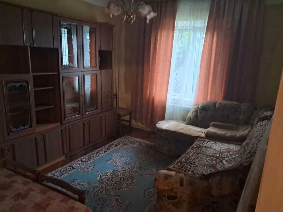 Продаж будинку в смт Бородянка