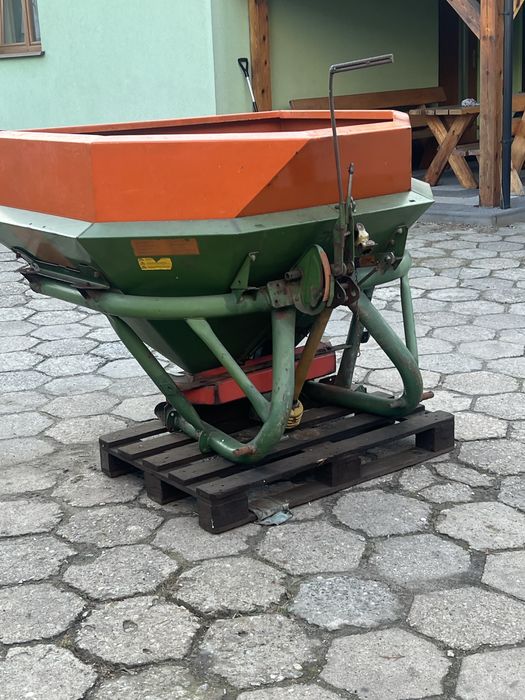 Rozsiewacz Amazone ZAF 604