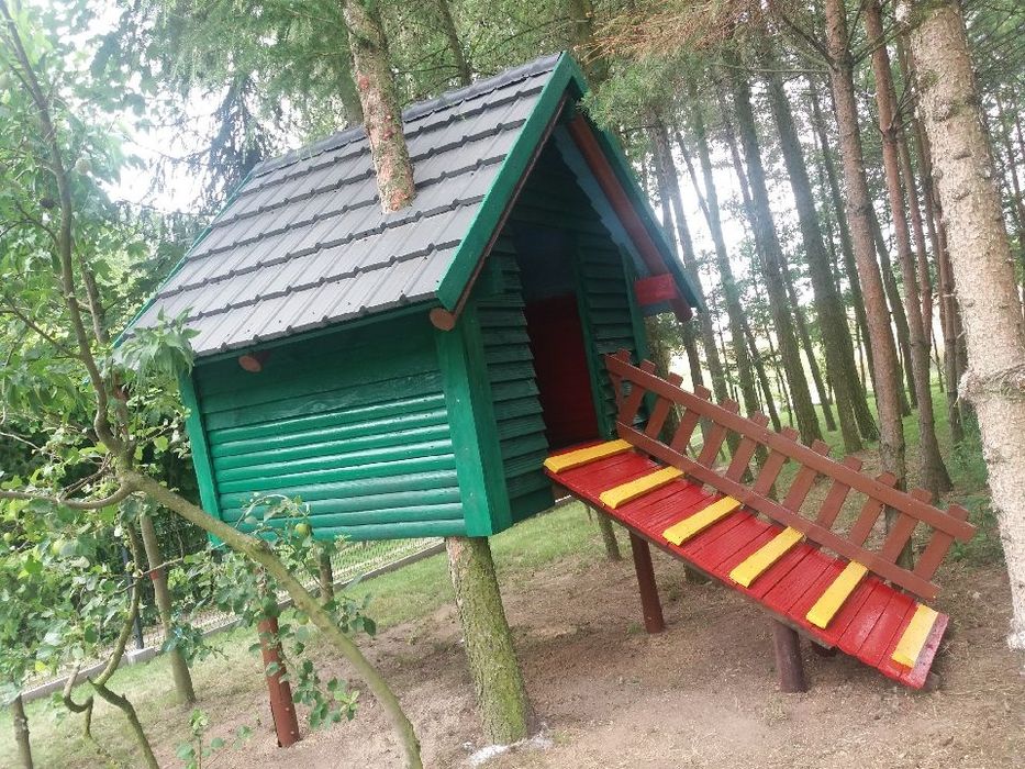 Domek nad jeziorem Chalińskim w Rybinach.