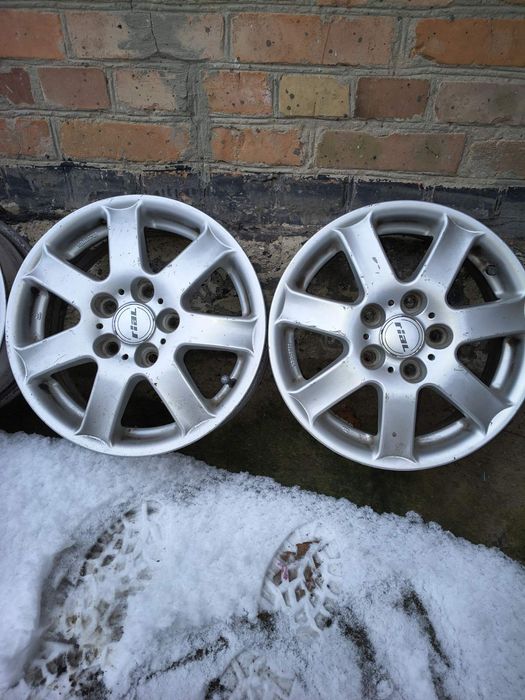 Продам литі диски 6j r15 et45 5/114.3