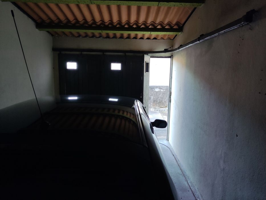 Garagem Box perto GaiaShopping