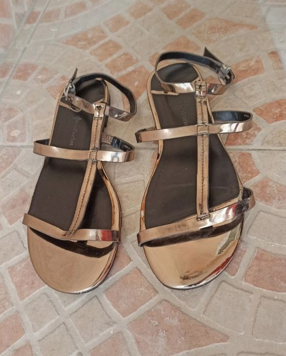 Sandálias Prateadas