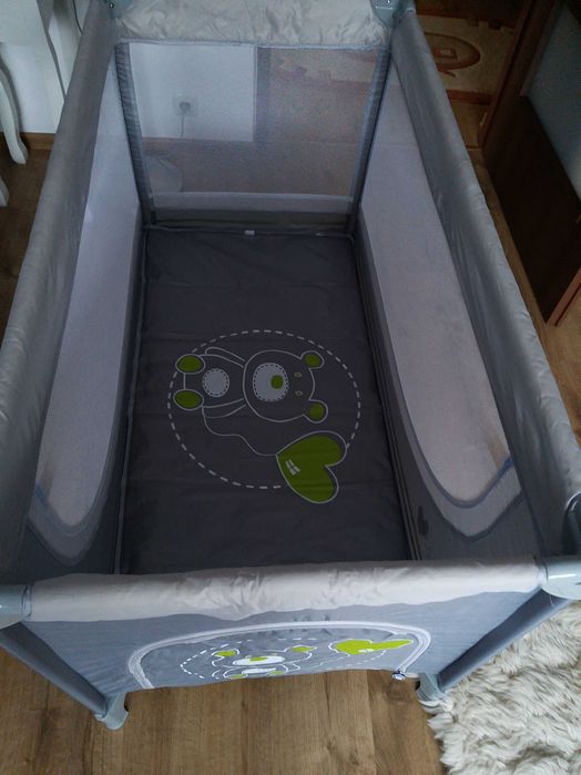 Łóżeczko turystyczne baby mix jak nowe