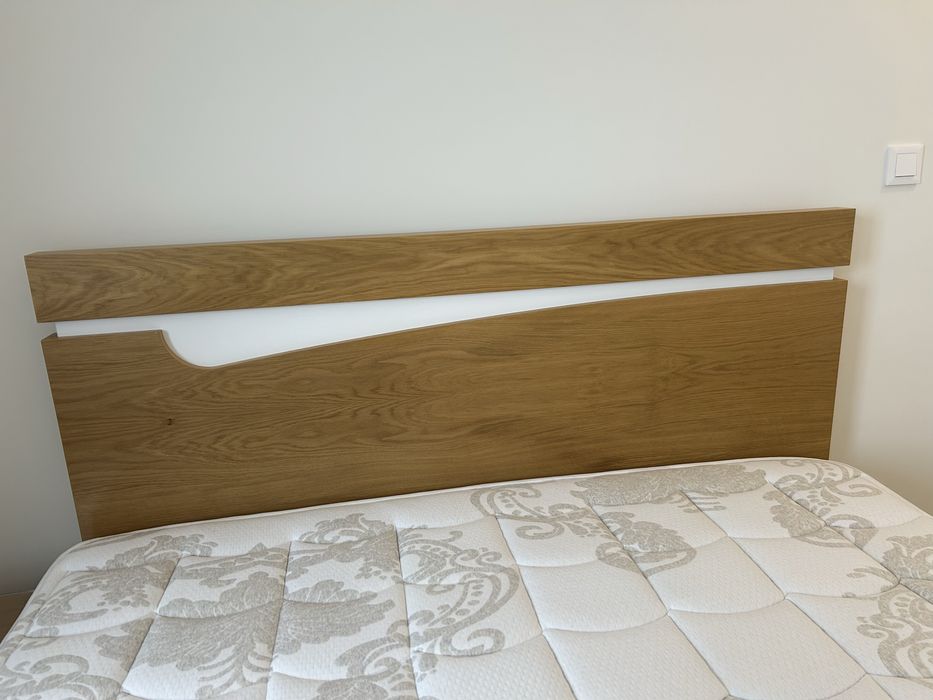 Cama casal + Mesa cabeceira64585129267330123