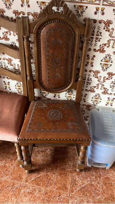 Mesa de jantar com cadeiras