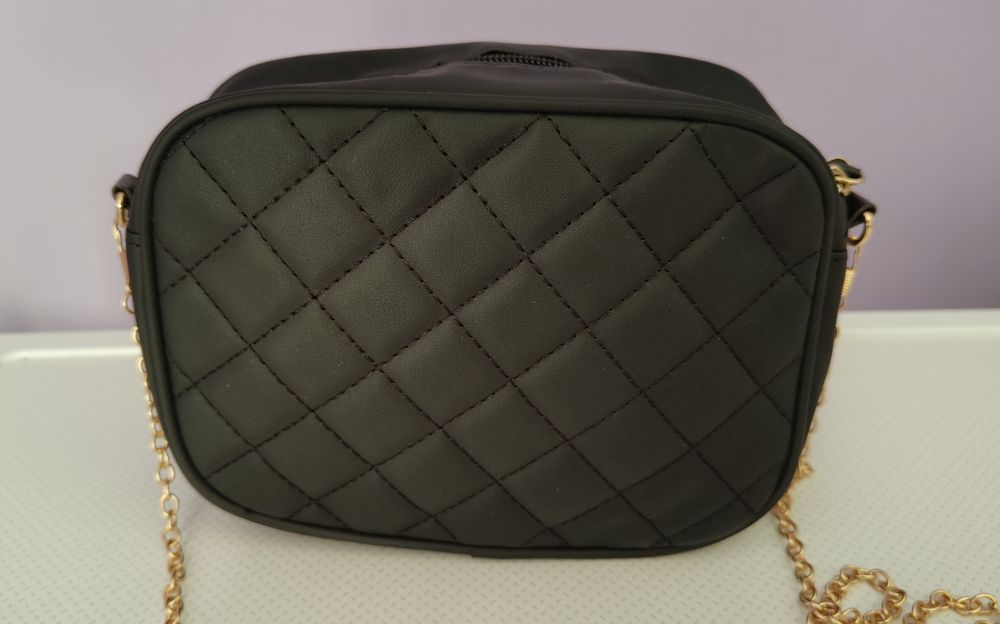 Nowa Torebka Damska Pikowana na Ramię Łańcuszek Quilted