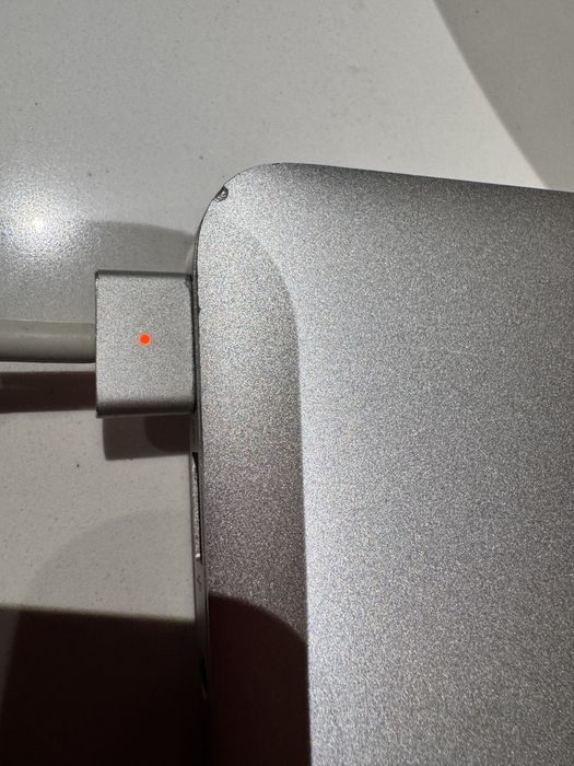 Macbook Air 13” Intel i5