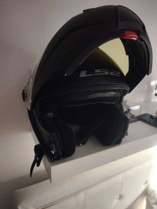 Capacete Ls2 strobe com uma viseira nova por estrear
