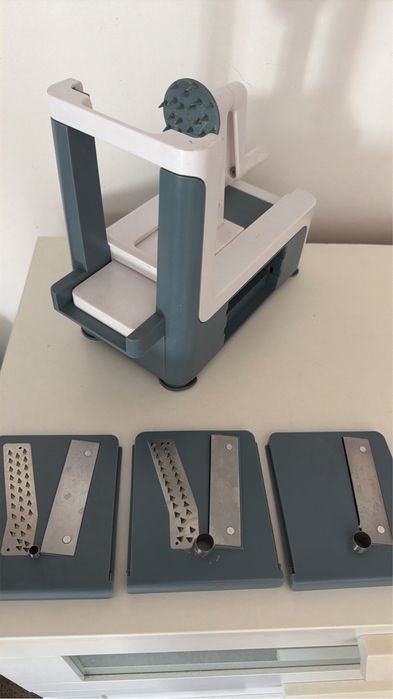 Spiralizer do warzyw tarka spiralna firmy Lurch, stan bardzo dobry