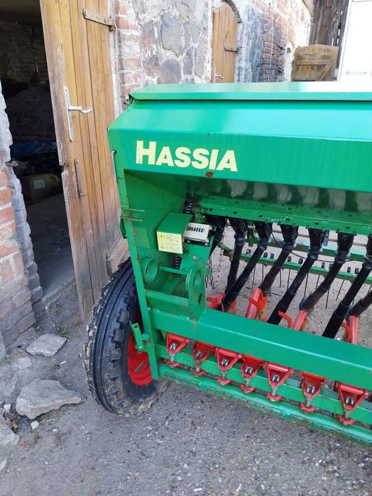 siewnik do zboża hassia dk 300