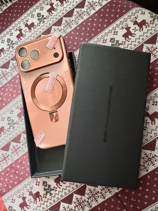 Стильный чехол для iPhone17ProMax