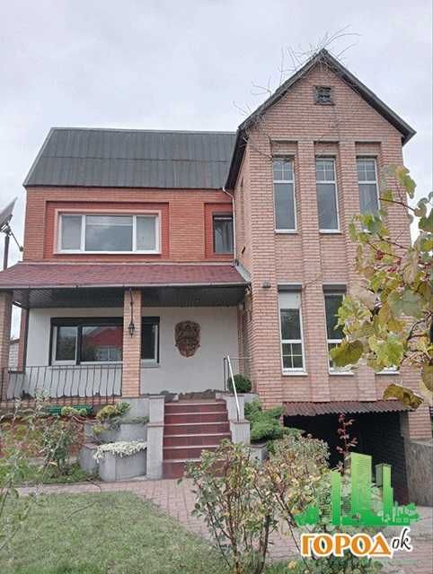 Будинок на ділянці 7 соток. Вулиця Добровольчих батальйонів