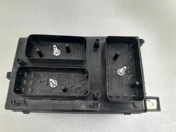 Caixa fusíveis / SAM / BSI OPEL Astra H TwinTop (L67)