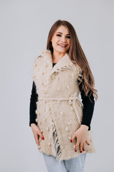 Гуня з овечої шерсті