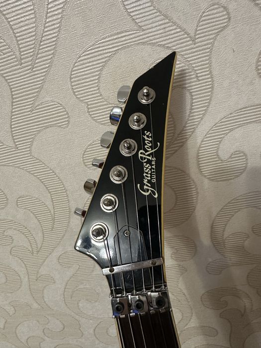 Електрогітара Grass Roots Horizon