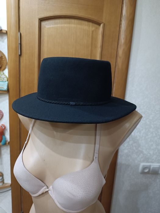 Шляпа  из фетра , унисекс.