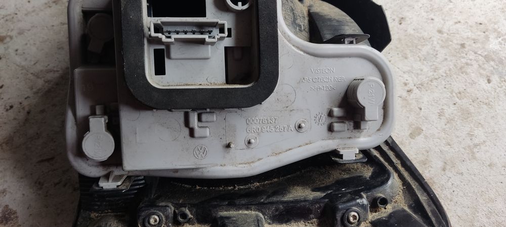 VW Volkswagen Polo lampy, lusterka