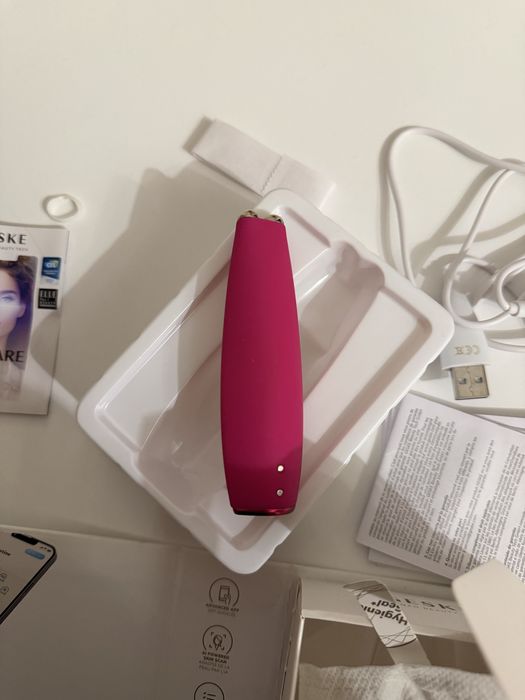 Мікрострумовий масажер для обличчя Geske