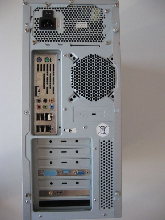 Komputer stacjonarny