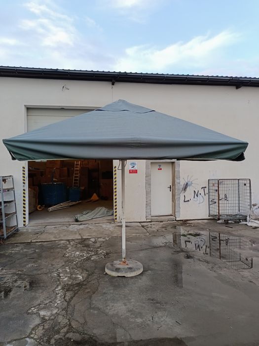 Parasol 2,9x2,9 solidny