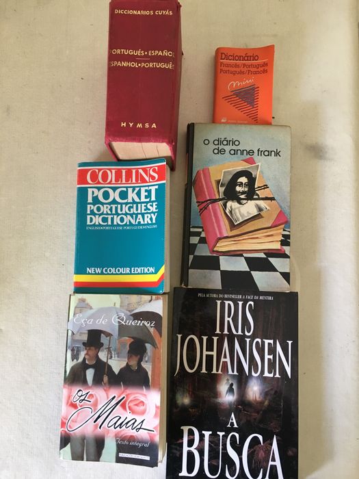 Livros e dicionarios