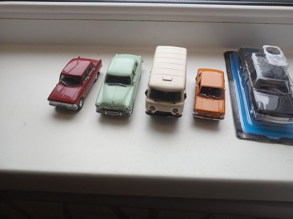 Машинки коллекционные