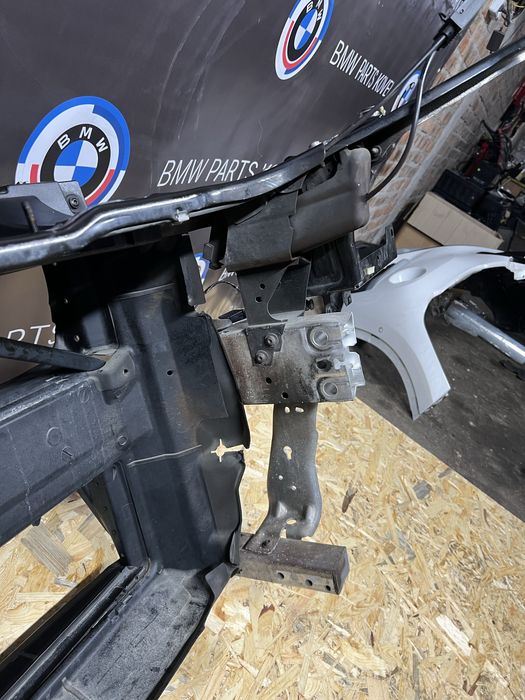 Встановча панель,передня панель,окуляр,передній підсилювач Bmw X1 f48