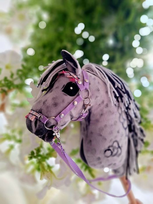 Hobby horse a4  ,jabłkowity,ogłowie ,wodze