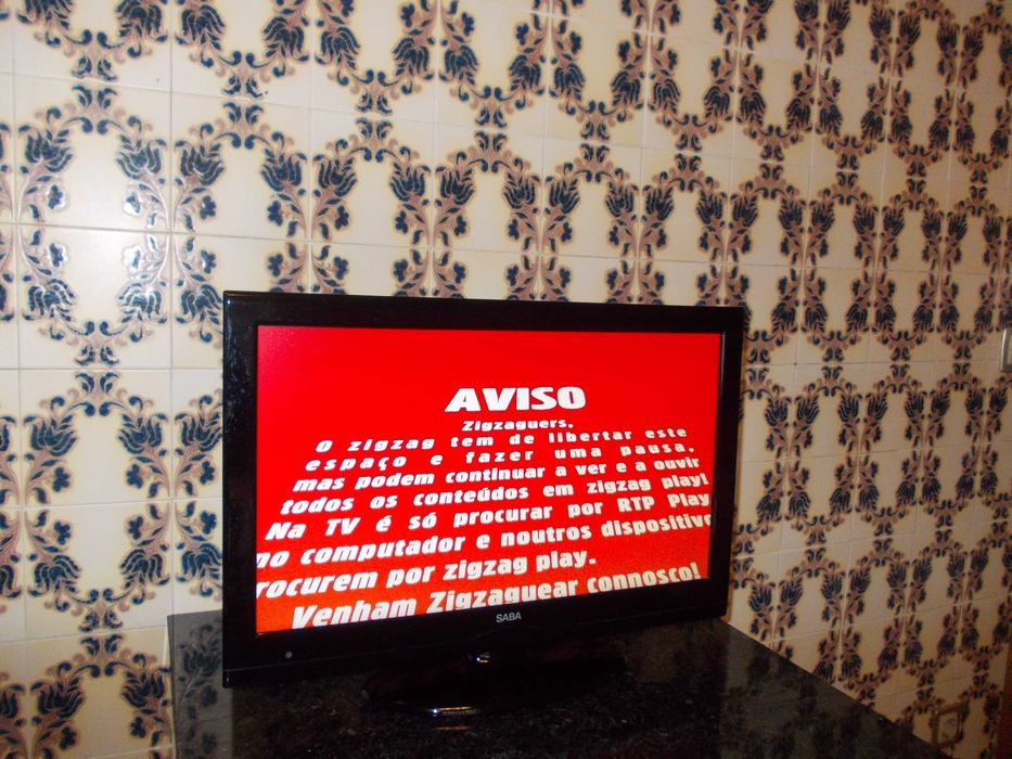 Televisor ,Saba led 22 como novo